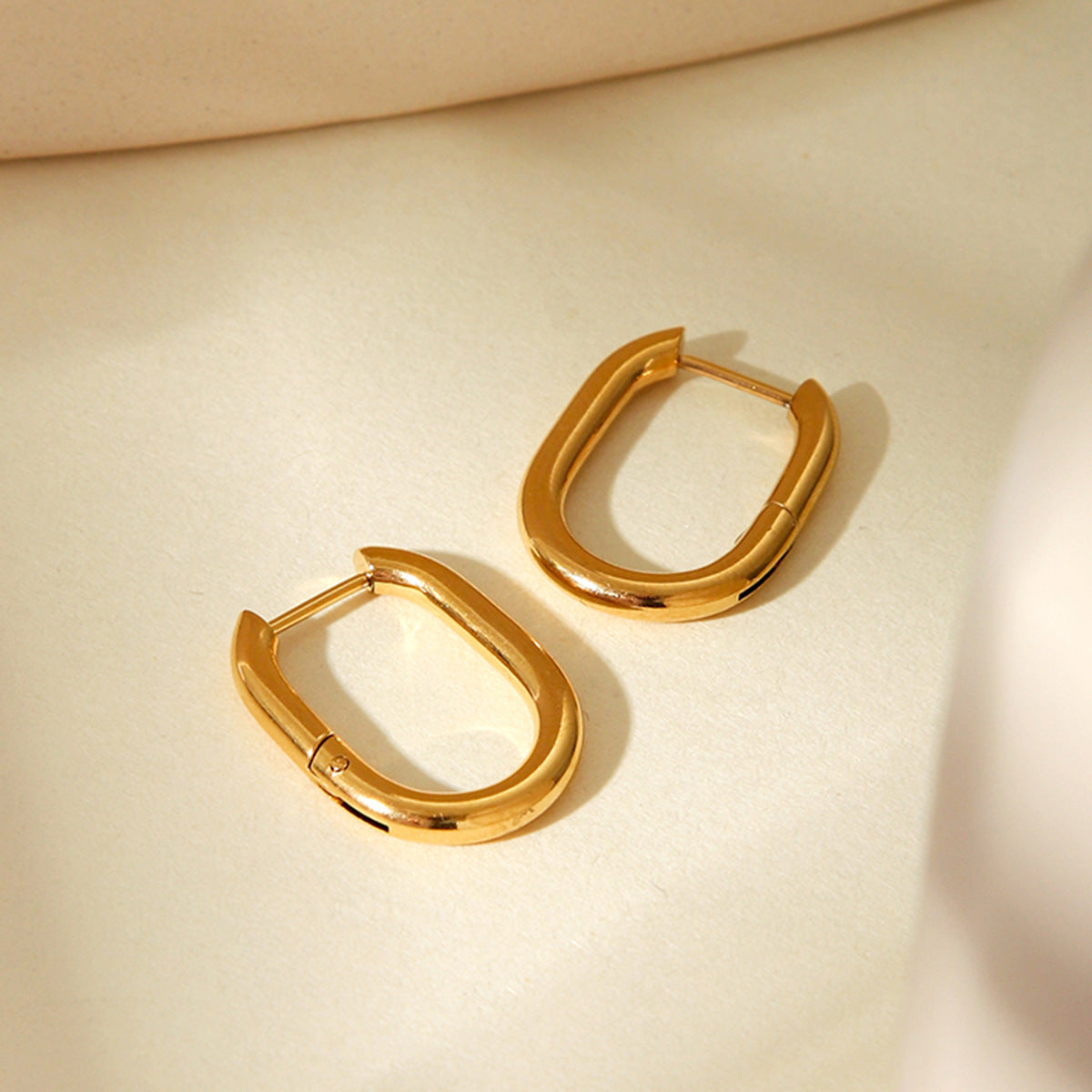 Zaria Hoops